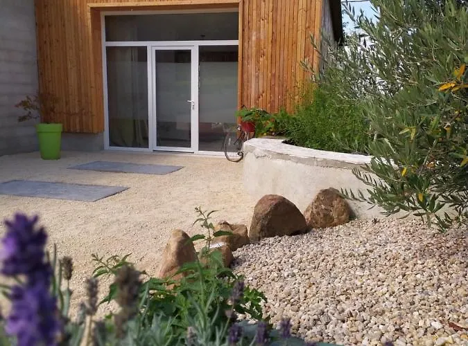 La Parenthese Romantique Bed & Breakfast